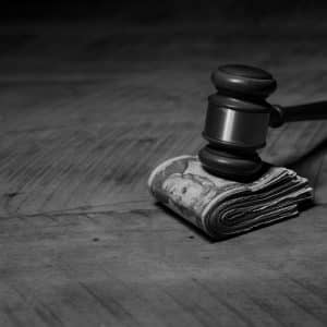 Automatyczne zawieszenie rat – nowa ochrona dla frankowiczów